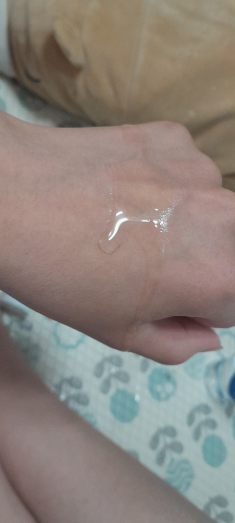 玻尿酸爽肤水的真实用户使用照片