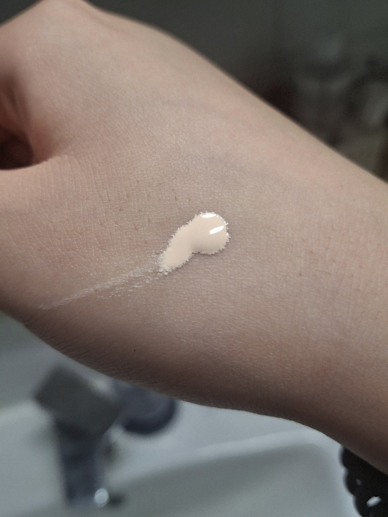 カラーグラム ギーク ヌード スキン ティント [SPF30/PA++] [02 トーンアップアイボリー] クチコミ画像
