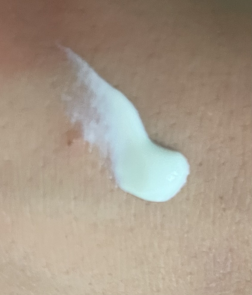 防晒乳液 [SPF50+/PA++++]的真实用户使用照片