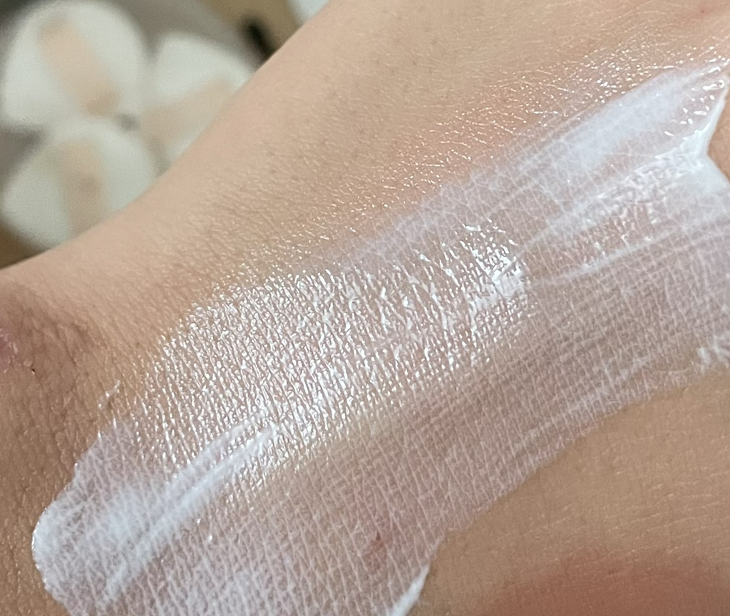 防晒乳液 [SPF50+/PA++++]的真实用户使用照片