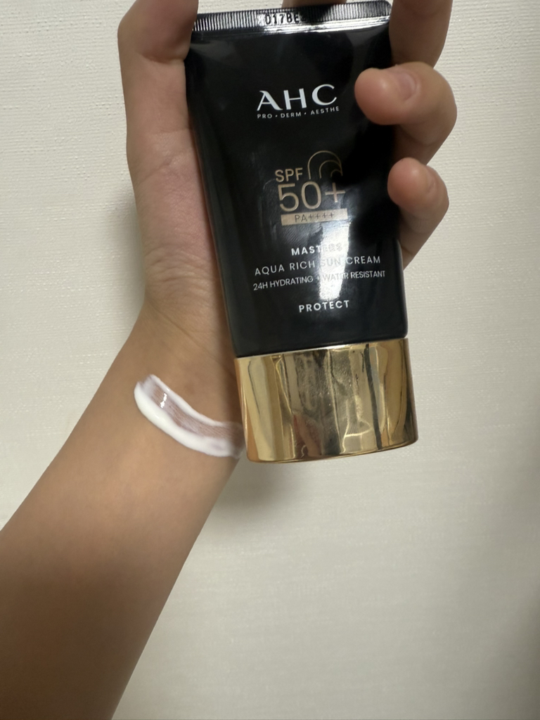 AHC マスターズ アクア リッチ サンクリーム [SPF50+/PA++++] クチコミ画像