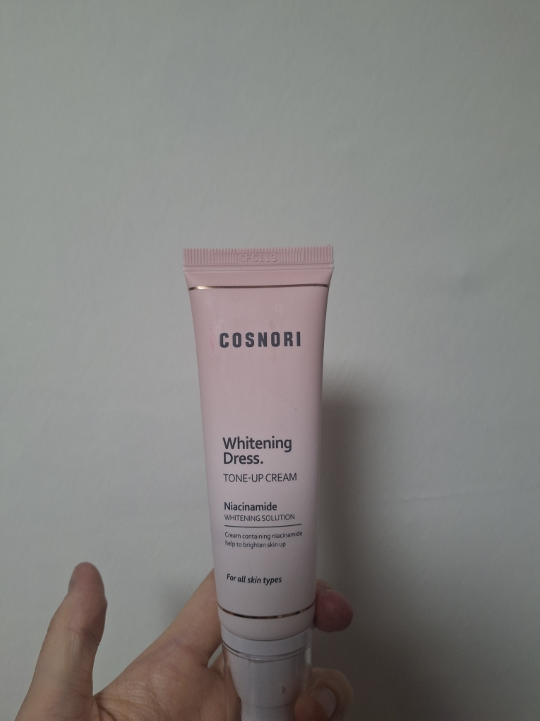 COSNORI Whitening Dress Whitening Tone Up Cream review image