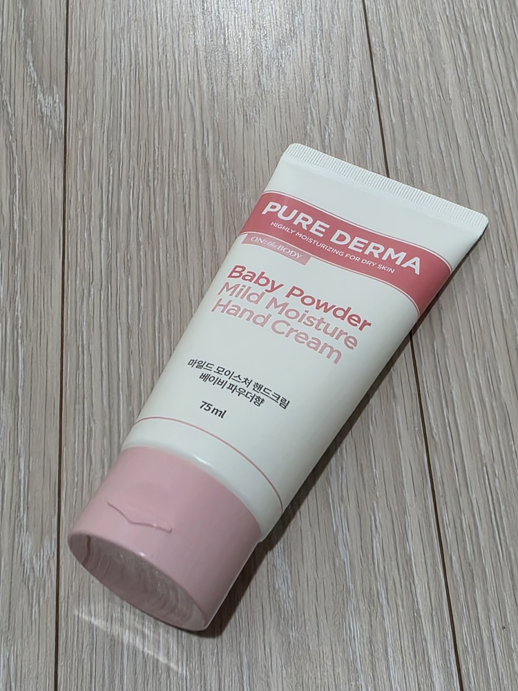 ON:THEBODY Pure Derma Mild Moisture Hand Cream [Baby Powder Fragrance ...