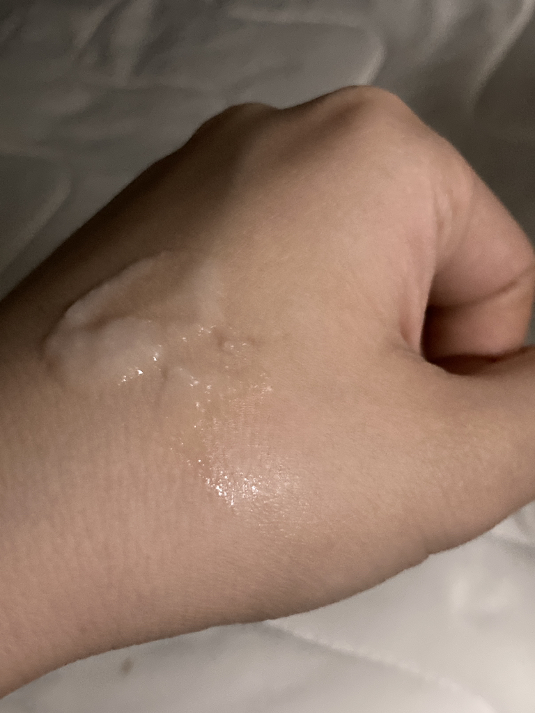 에스쁘아 (espoir) 워터 스플래쉬 선세럼 [SPF50+/PA+++] review image