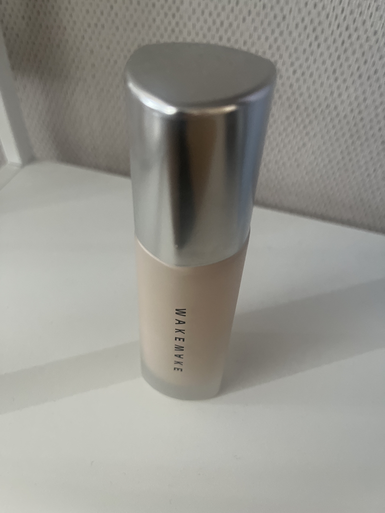 웨이크메이크 (wakemake) 워터 글로우 코팅 파운데이션 [SPF38+/PA++] [21호] review image