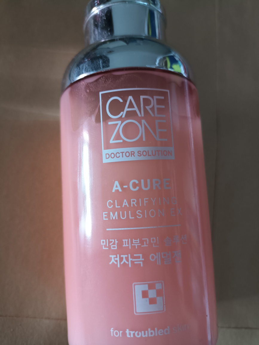 CAREZONE 澄清乳液 common.review image