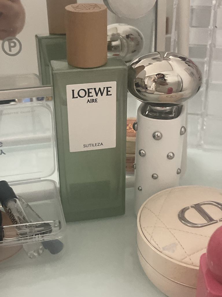 로에베 (LOEWE) 아이레 수틸레사 오 드 뚜왈렛 review image