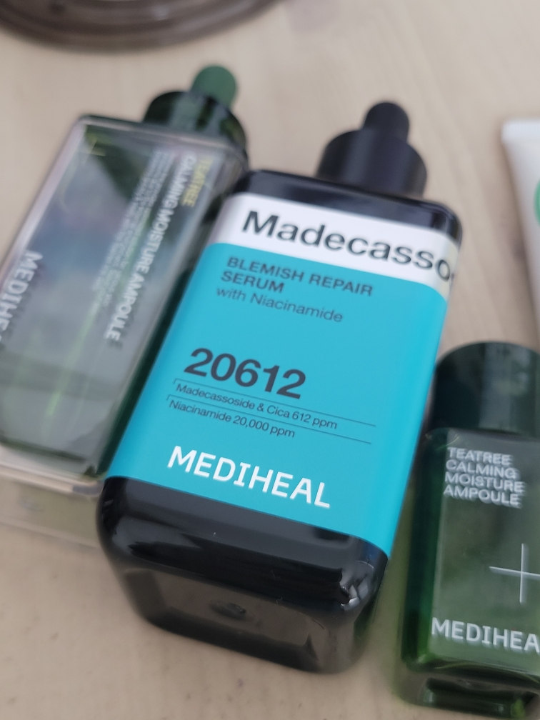MEDIHEAL TEATREE CALMING MOISTURE AMPOULE review image