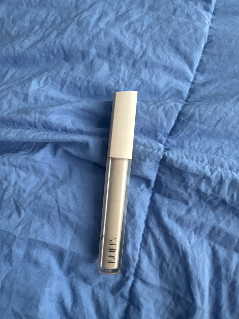 루나 (LUNA) 롱래스팅 팁 컨실러 [SPF34/PA++] [1호 바닐라] review image