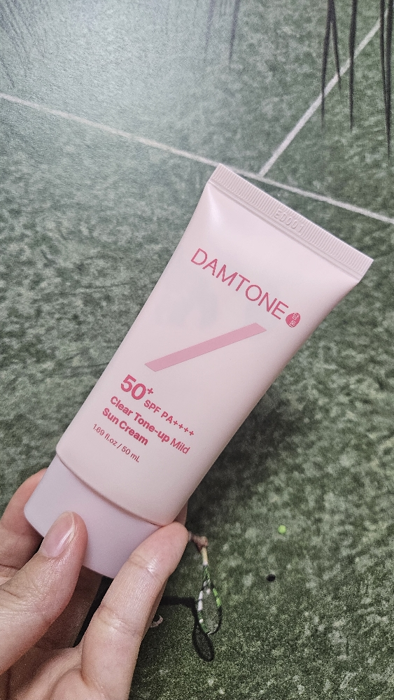 담톤 (DAMTONE) 맑은 톤업 마일드 선크림 [SPF50+/PA++++] review image
