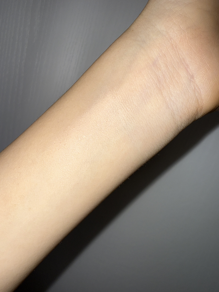 持久双重遮瑕粉底液 [SPF35/PA++] [21N1 中性米色]的真实用户使用照片