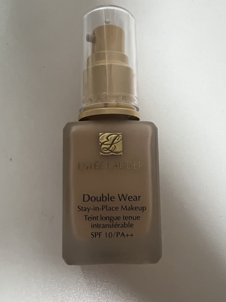 ESTEELAUDER 双重持久粉底液 [SPF10/PA++] [1N0 瓷肌] common.review image