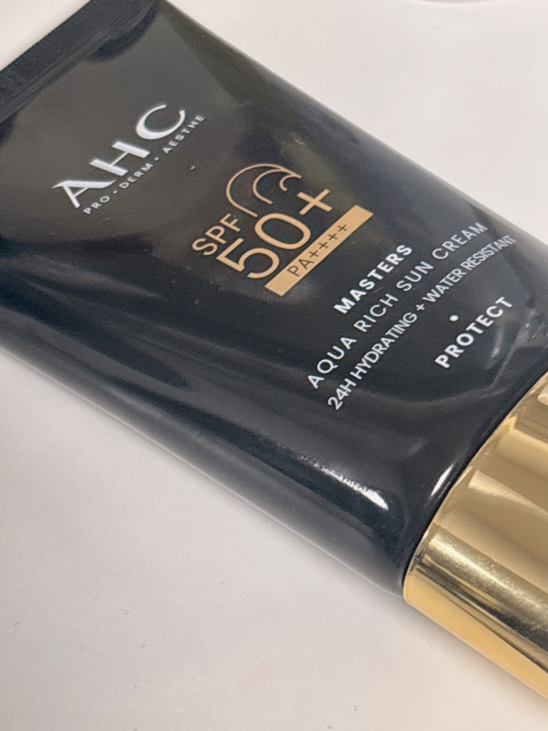 AHC MASTERS AQUA RICH SUN CREAM [SPF50+/PA++++] review image