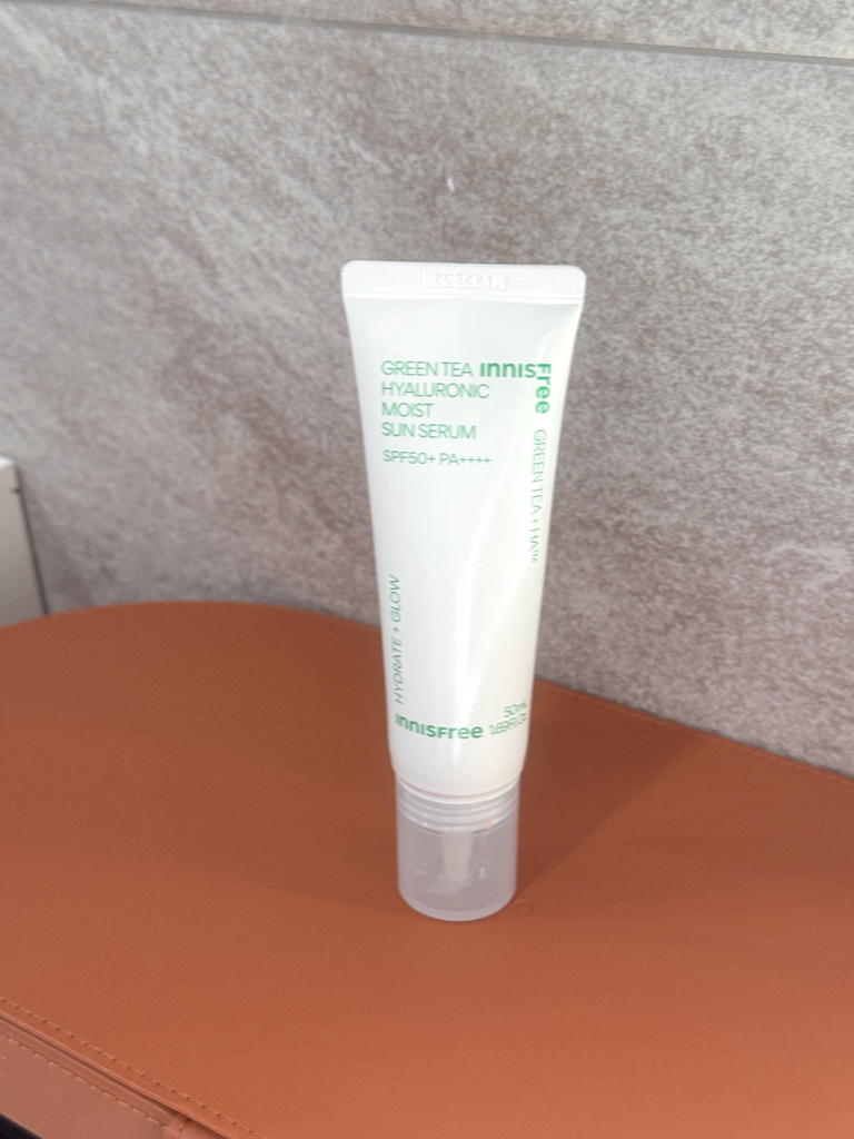 绿茶玻尿酸保湿防晒精华液 [SPF50+/PA++++]的真实用户使用照片