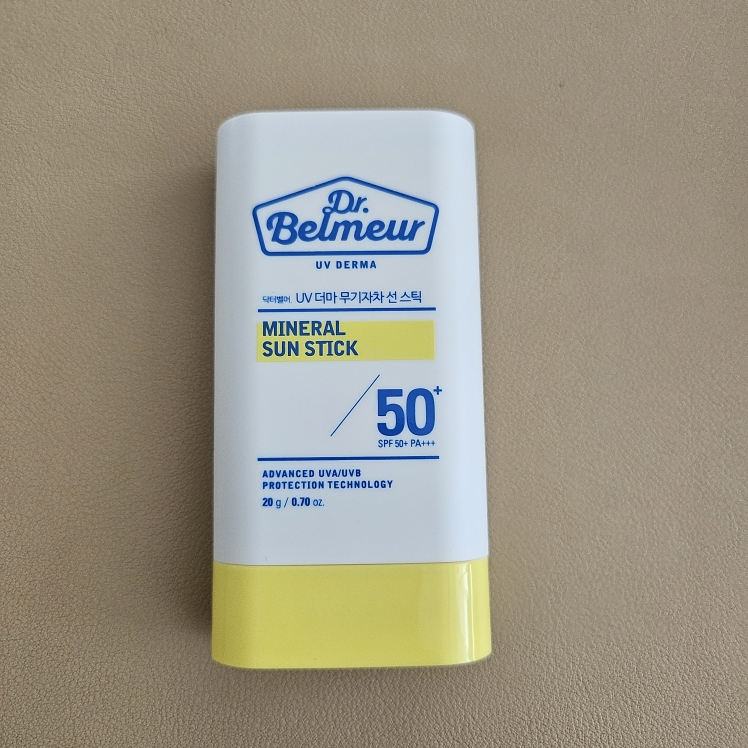 닥터벨머 (Dr.Belmeur) UV 더마 무기자차 선스틱 [SPF50+/PA+++] review image