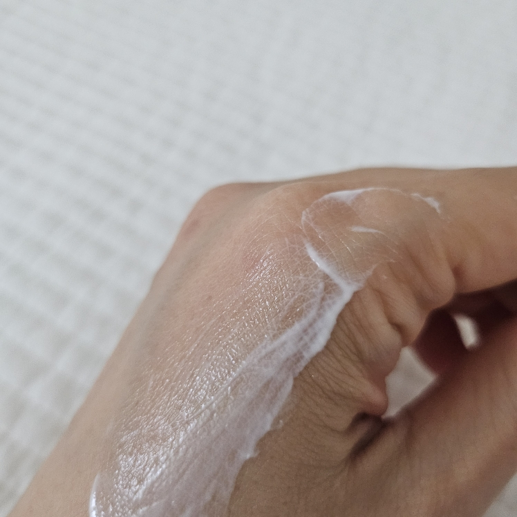 톤핏선 (TONEfitSUN) 비건 선크림 [SPF50+/PA++++] [수분] review image