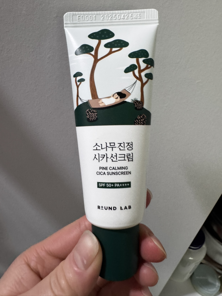 松树精华防晒霜 [SPF50+/PA++++]的真实用户使用照片