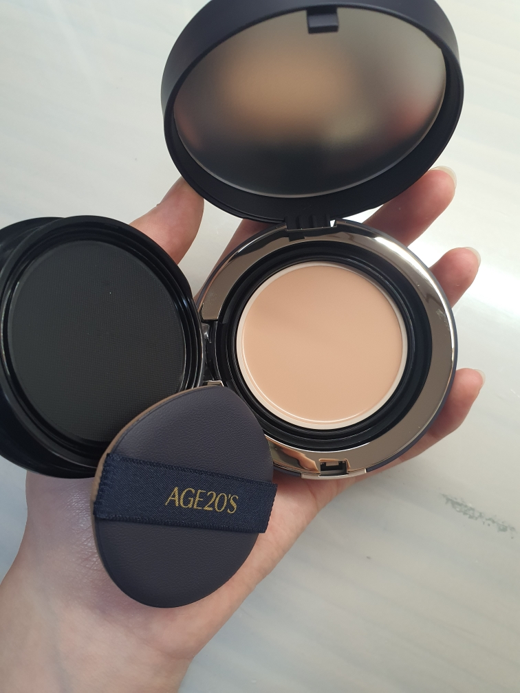 에이지투웨니스 (AGE20's) 벨벳 래스팅 팩트 [SPF50/PA++++] [23호 미디움베이지] review image