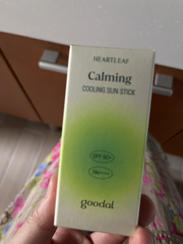 清爽的马蹄莲清凉防晒棒 [SPF50+/PA++++]的真实用户使用照片