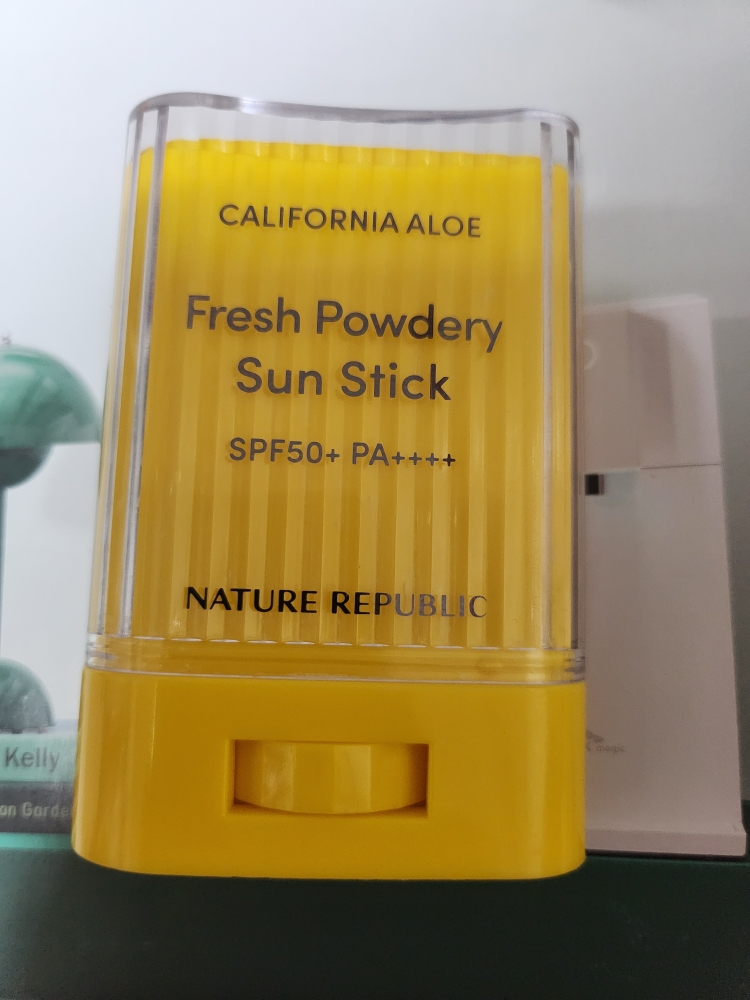 加利福尼亚芦荟防晒棒 [SPF50+/PA++++] [清爽]的真实用户使用照片