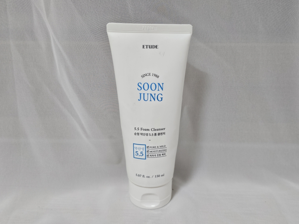 에뛰드 (ETUDE) 순정 약산성 5.5 폼 클렌저 review image