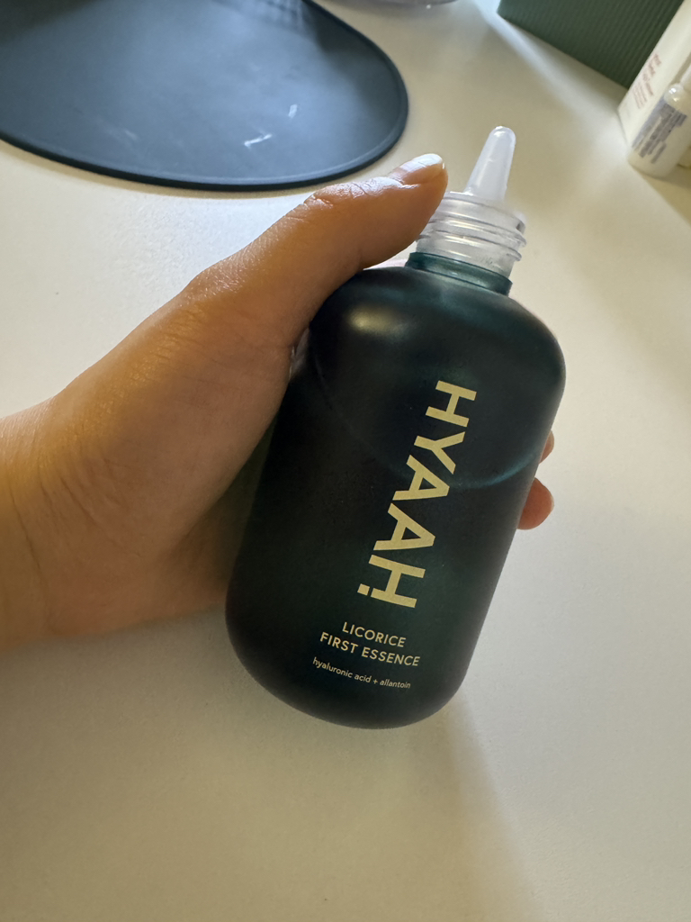 히야 (HYAAH) 감초 퍼스트 에센스 review image