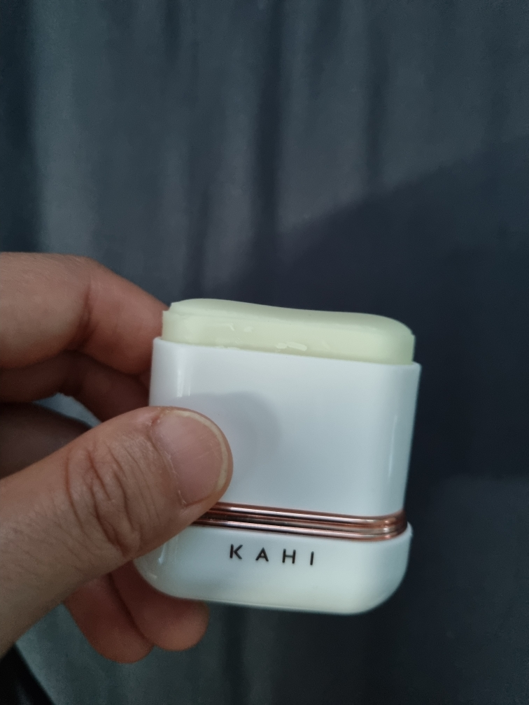 가히 (KAHI) 에어리핏 선스틱 [SPF50+/PA++++] review image