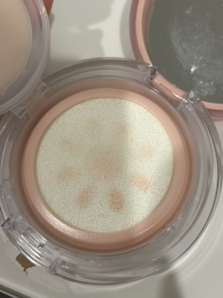엘로엘 (ELROEL) 팡팡 톤업 선쿠션 [SPF50+/PA++++] review image