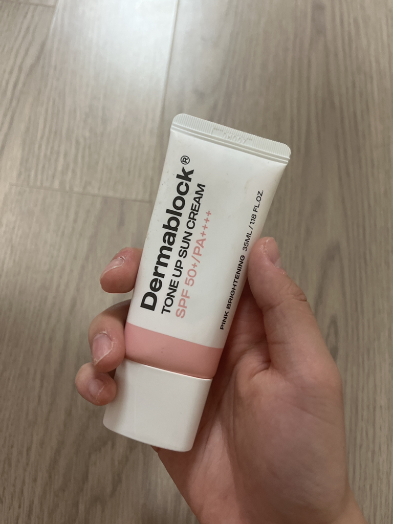 防晒霜 [SPF50+/PA++++] [BB霜]的真实用户使用照片