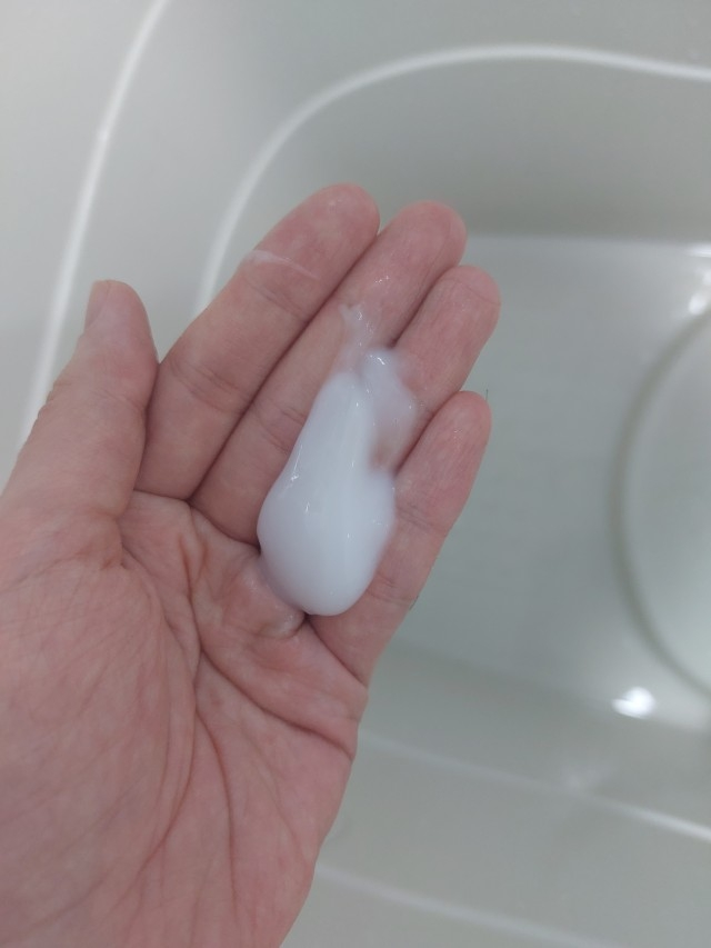 메르헨트 (merhent) 티트리 로즈마리 대용량 헤어 트리트먼트 [화이트머스크] review image