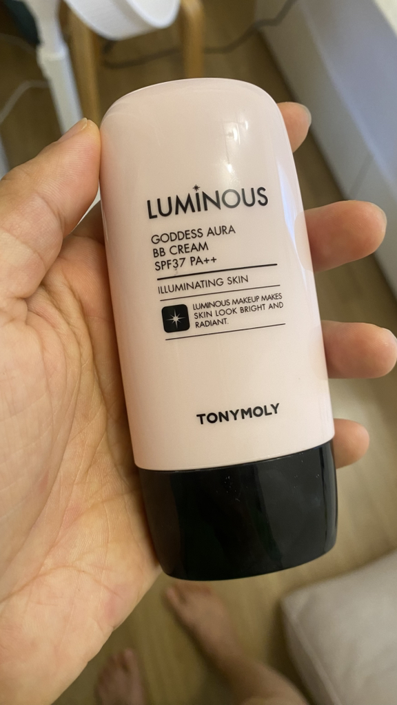 TONYMOLY (托尼魅力) 光芒女神亮采粉底霜 [SPF37/PA++] [01 明亮米色] common.review image