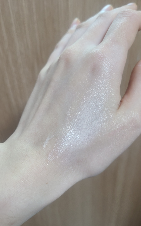 레이어랩 (LAYERLAB) 히알루 블러 선크림 [SPF50+/PA++++] review image