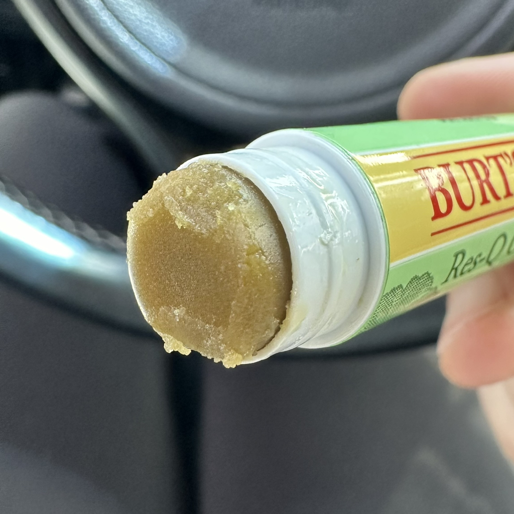 버츠비 (BURT'SBEES) 레스큐오인트먼트 시카 스틱 review image