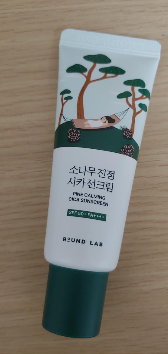 松树精华防晒霜 [SPF50+/PA++++]的真实用户使用照片