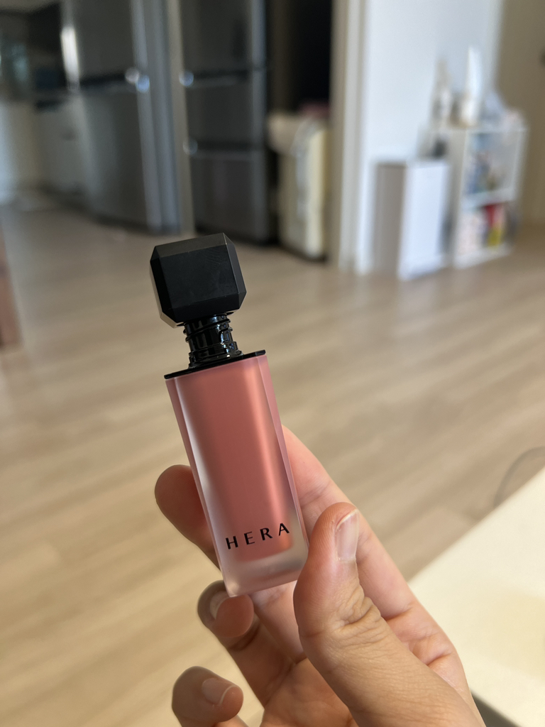 헤라 (HERA) 센슈얼 파우더 매트 리퀴드 [435호 팜파스] review image