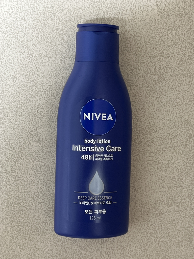 니베아 (NIVEA) 인텐시브 바디로션 review image