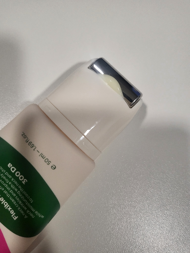 CKDGUARANTEED (씨케이디개런티드) 레티노콜라겐 저분자300 괄사 목주름 크림 review image