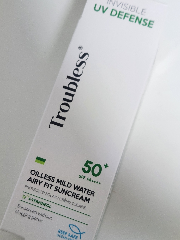 트러블레스 (Troubless) 마일드 워터 에어리 핏 선크림 [SPF50+/PA++++] review image