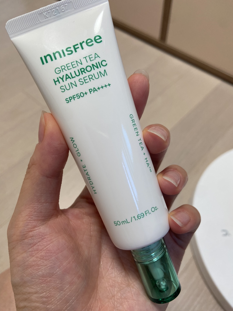绿茶玻尿酸舒缓保湿防晒精华液 [SPF50+/PA++++]的真实用户使用照片