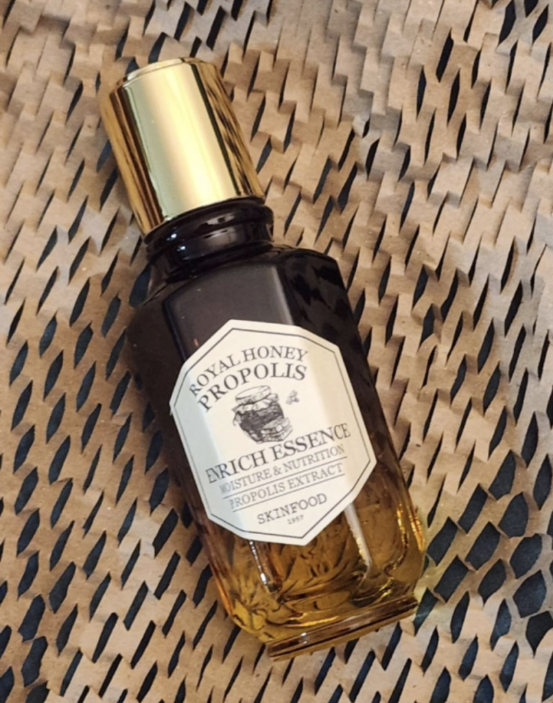 SKINFOOD (思亲肤) 皇家蜂蜜丰富的蜂胶精华 common.review image