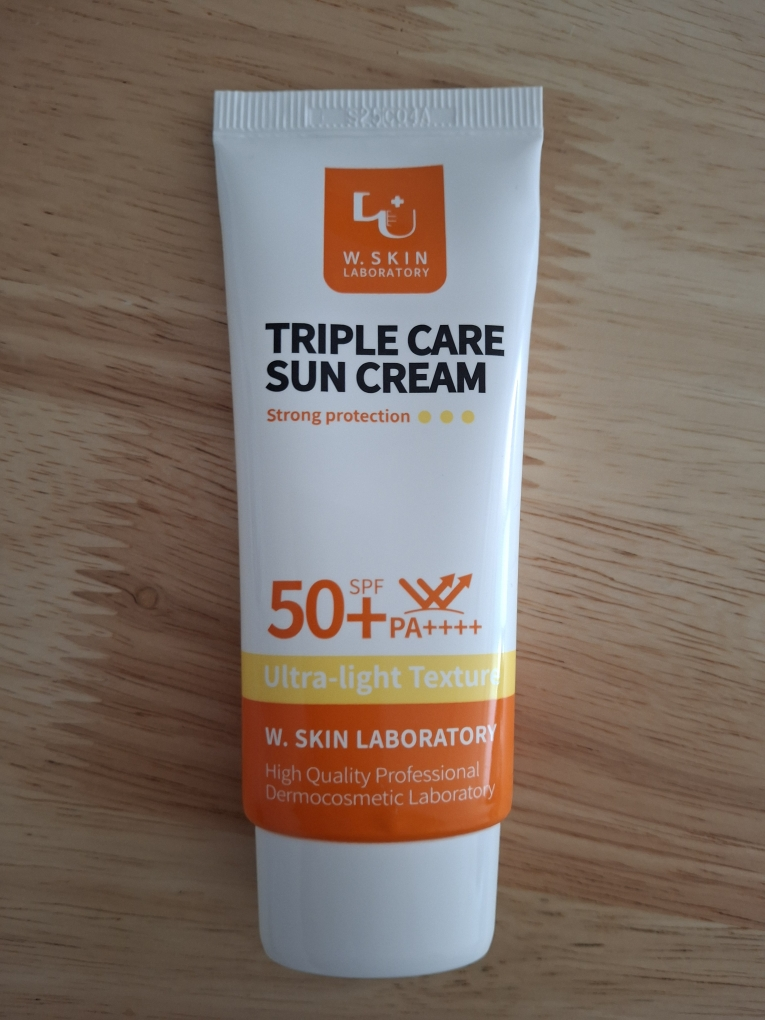 W.SKINLABORATORY 三重护理防晒霜 [SPF50+/PA++++] common.review image