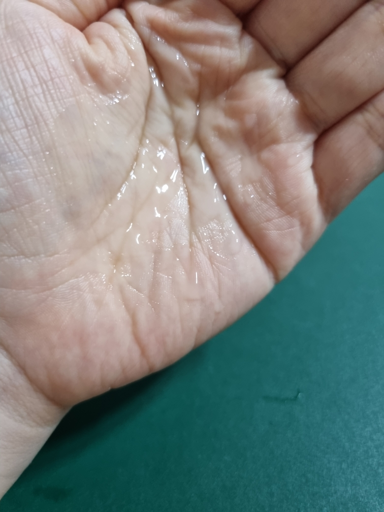 嫩艾草水分保湿流体的真实用户使用照片