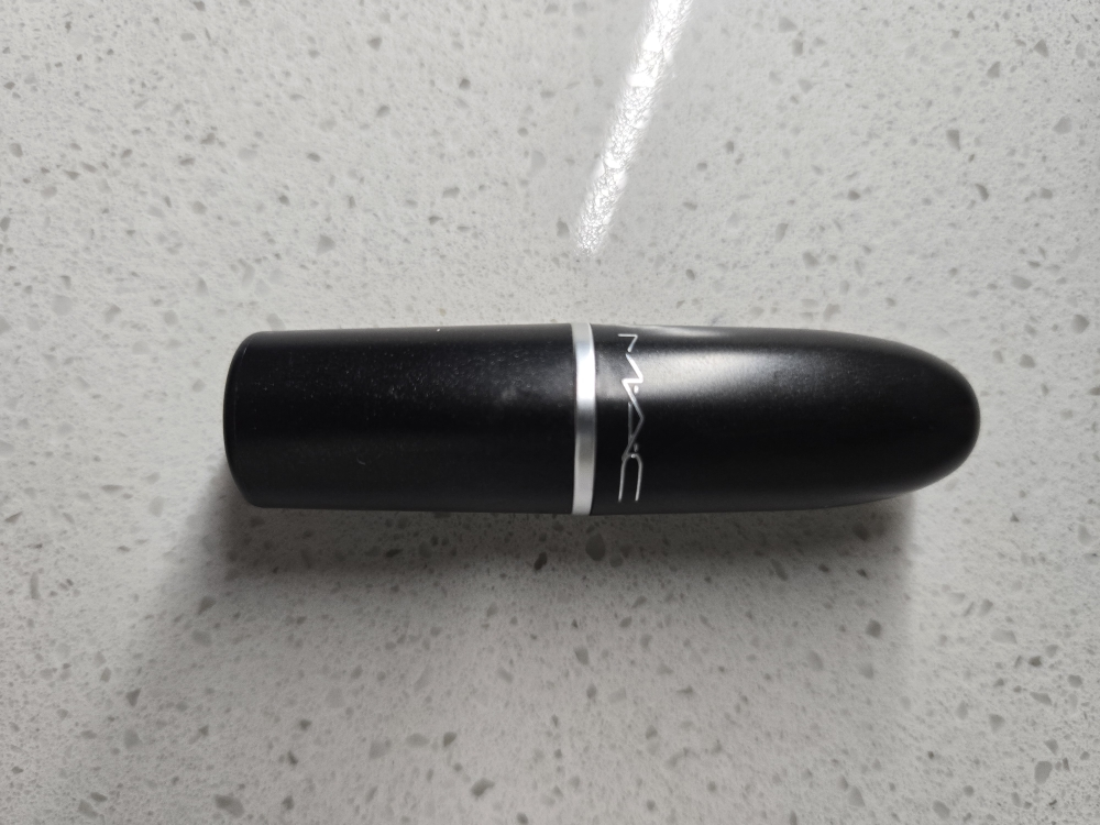 MAC 珠光唇膏 common.review image