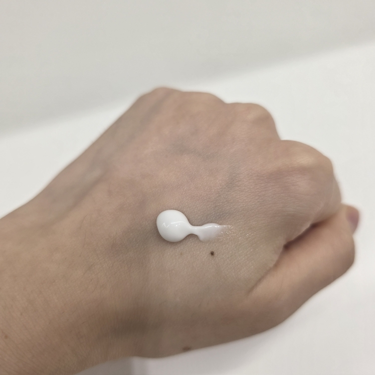 배쓰프로젝트 (BATHPROJECT) 퍼퓸 핸드 크림 [포레스트블루] review image