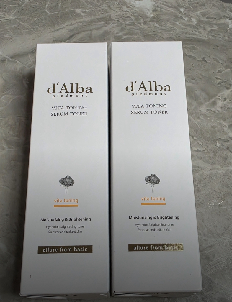 달바 (d'Alba) 비타 토닝 세럼 토너 review image