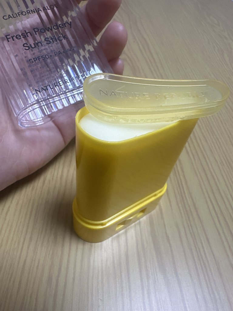加利福尼亚芦荟防晒棒 [SPF50+/PA++++] [清爽]的真实用户使用照片