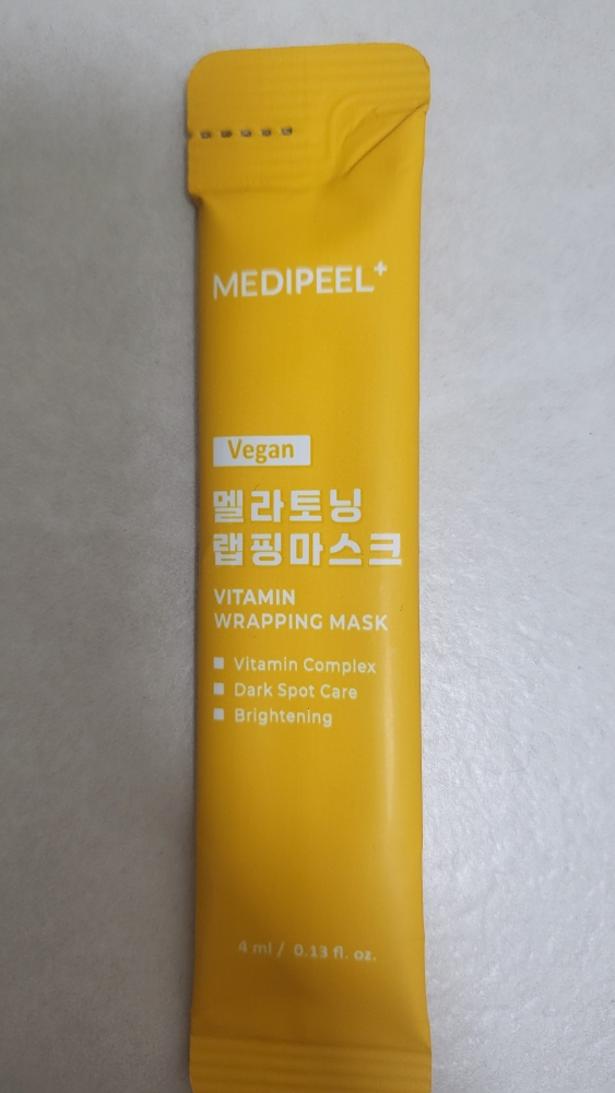 메디필 (MEDIPEEL) 비타민 멜라 토닝 랩핑 마스크 review image