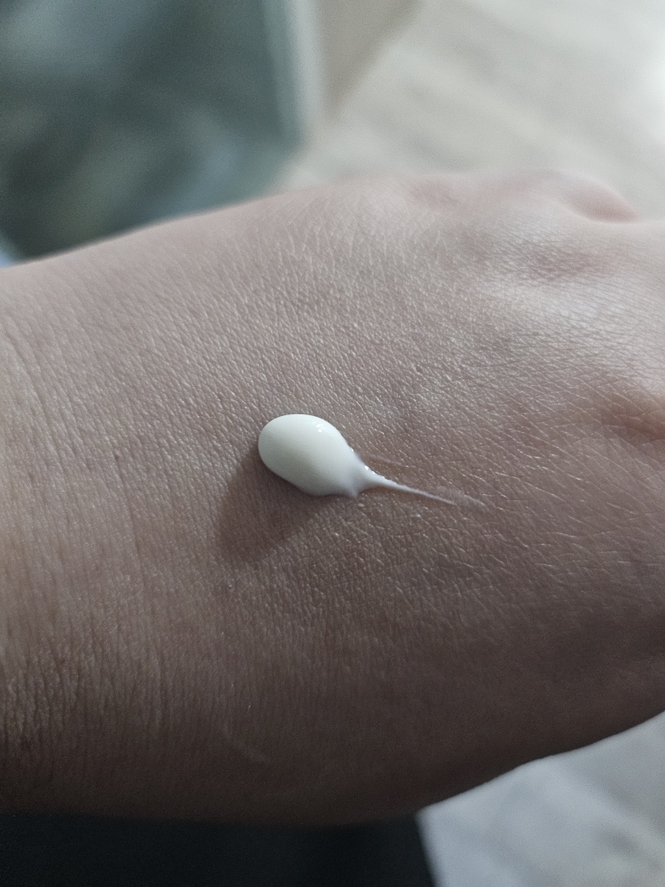 霏丝佳 DMT 高级混合抹茶防晒霜 [SPF50+/PA++++] review image