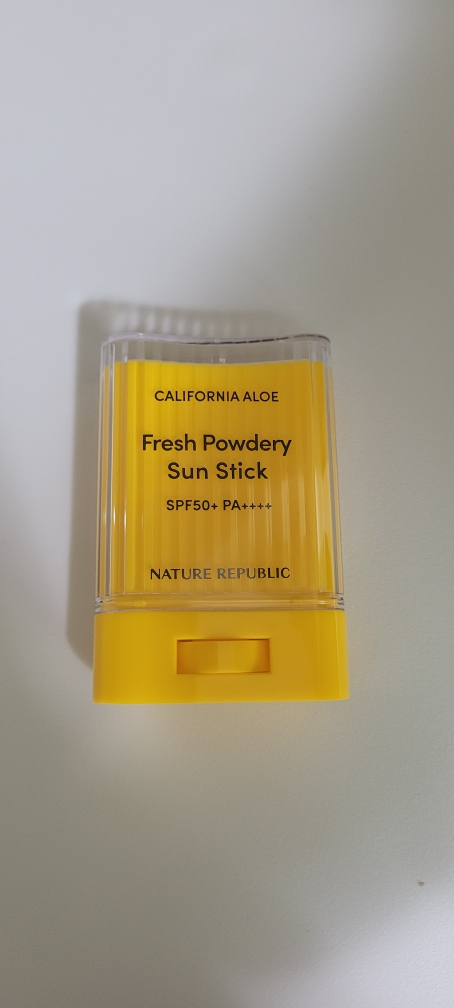 加利福尼亚芦荟防晒棒 [SPF50+/PA++++] [清爽]的真实用户使用照片
