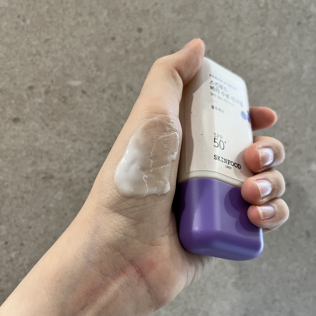 非常防晒霜 [SPF50+/PA++++] [保湿]的真实用户使用照片